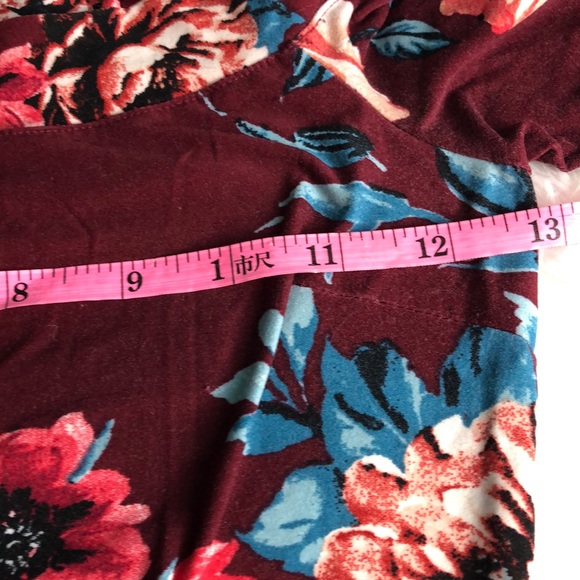 Haute Monde Floral cold Shoulder Dress (M) - Picture 11 of 12